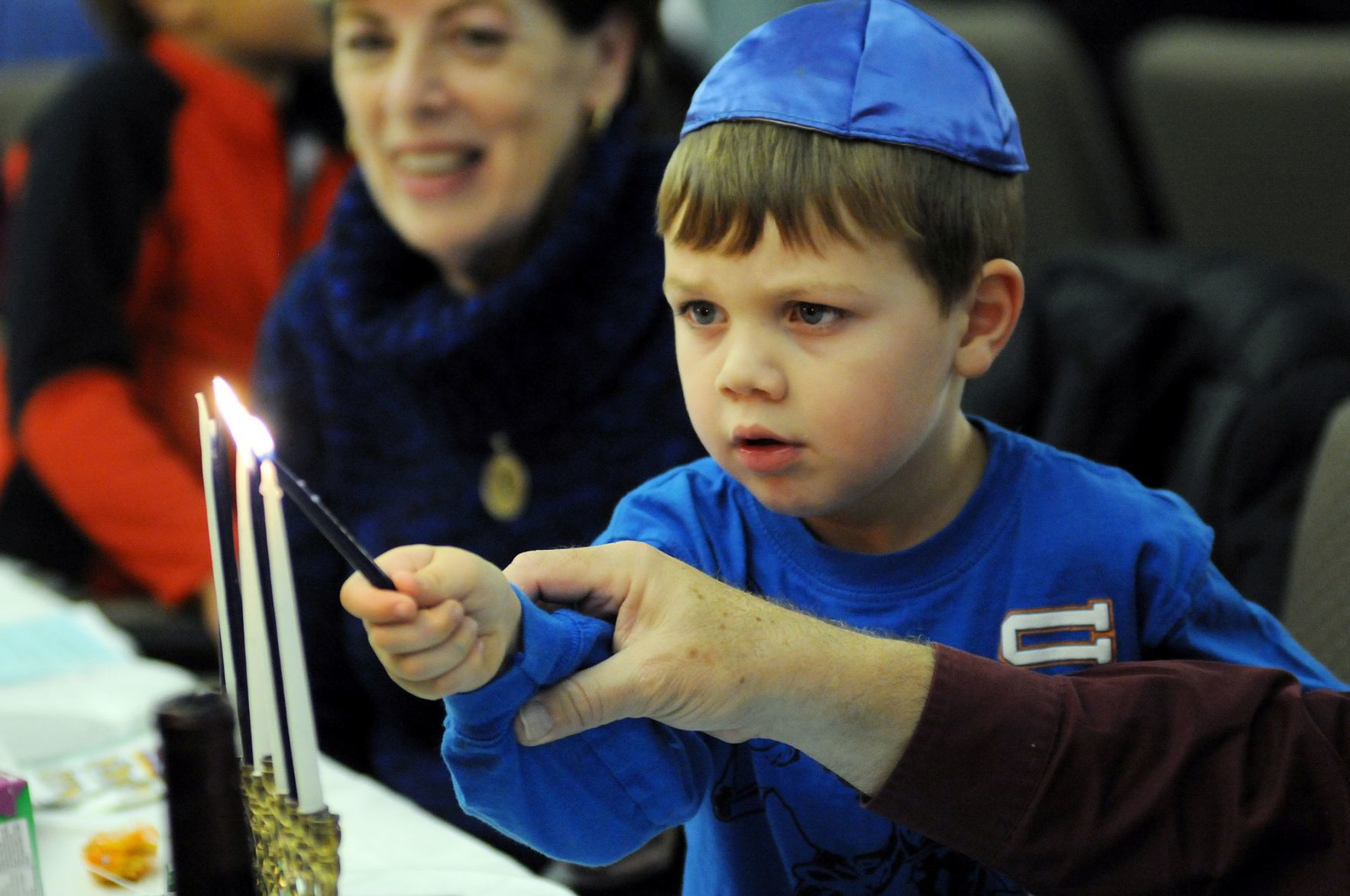 Temple Beth Shalom celebrates the last day of Hanukkah